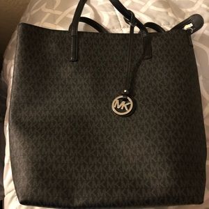 Michael Kors tote with pochette